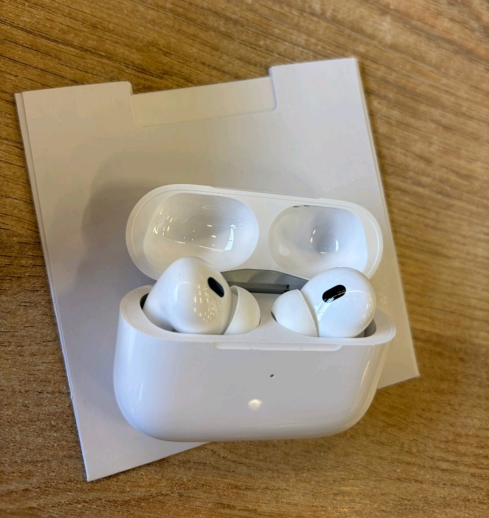 Apple AirPods 2 Pro - 5