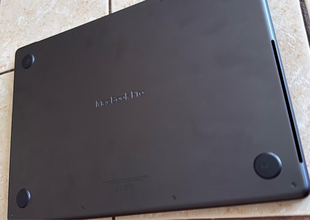 MACBOOK PRO M4 - 5