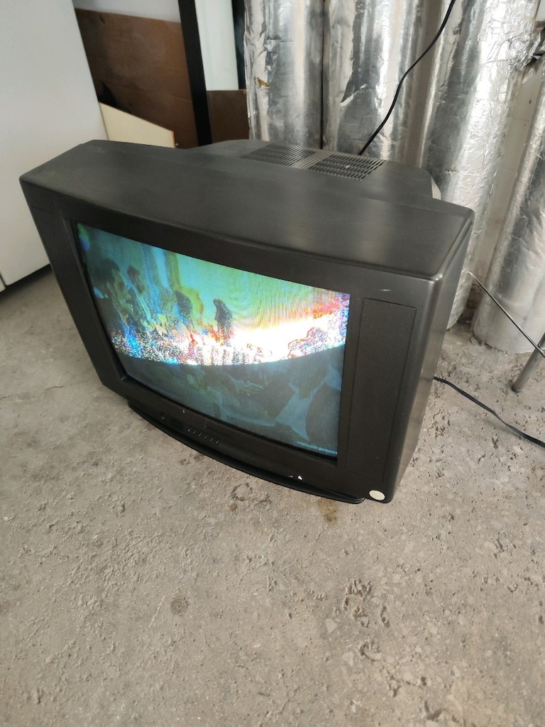 tüplü TV 22 inç - 5