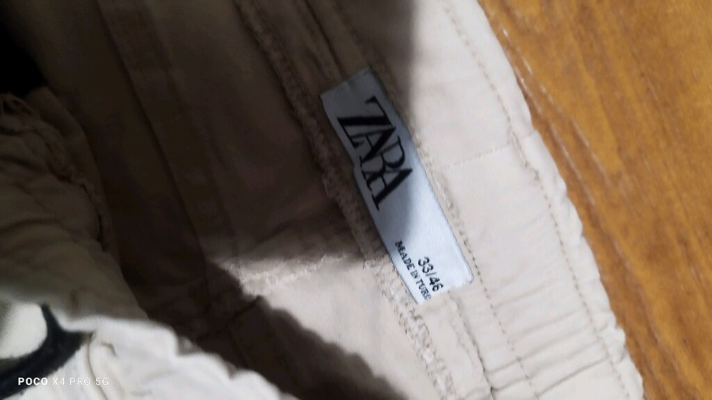 #Zara ipli eşofman pantolon  Eni çekilince 43 Boyu  96Bacakta leke. - 2