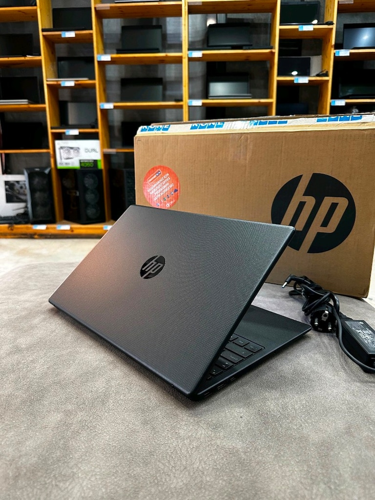 Hp laptop Ryzen 5 7520 8 GB RAM 512 GB SSD FHD 9 AY GARANTİ - 2