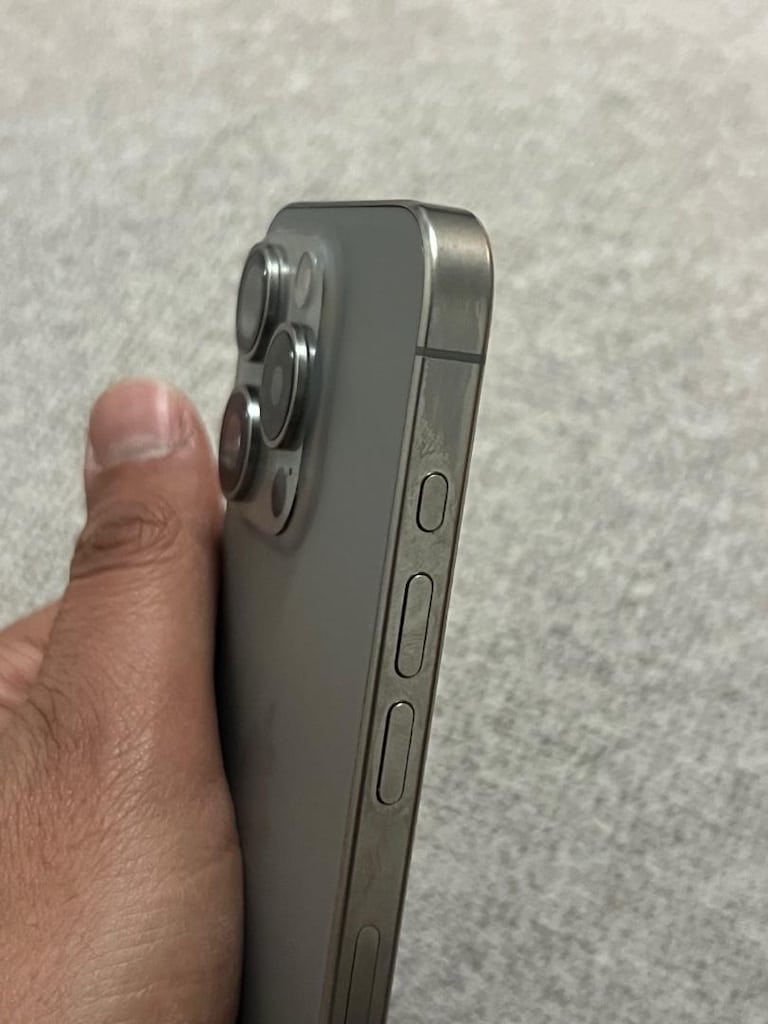 İphone 15 Pro 1 Tb YD - 5