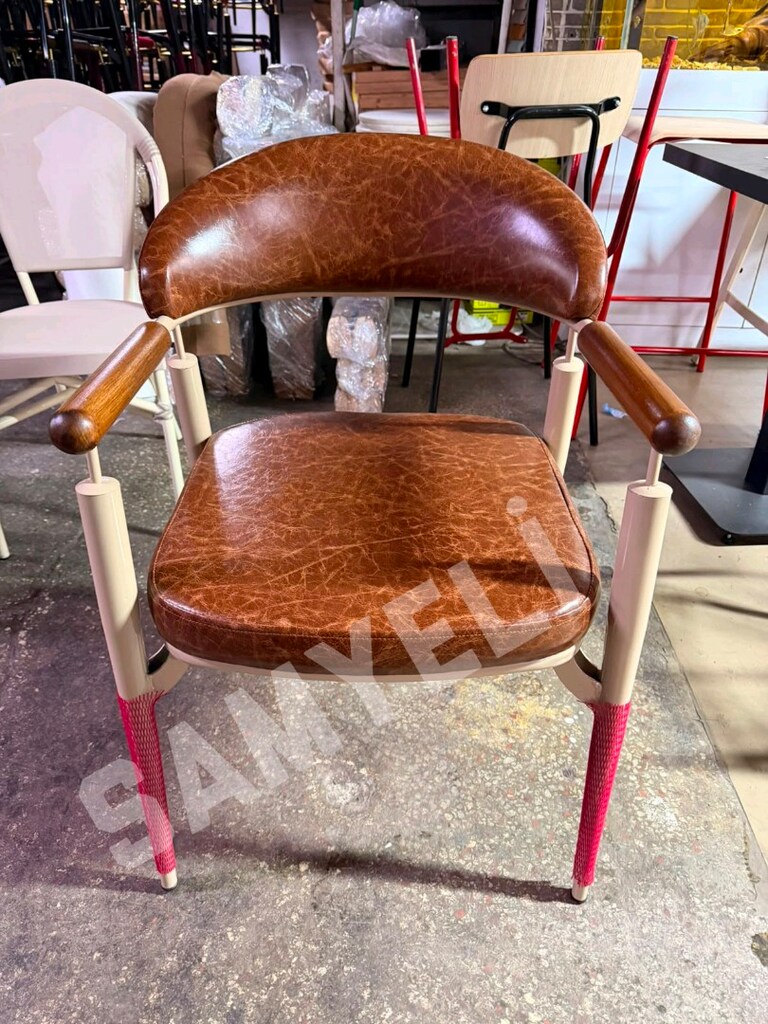 QUATRO SANDALYE MODELİ - 2