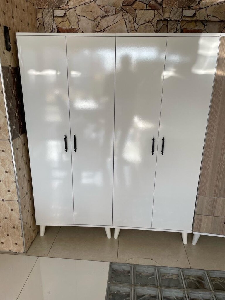 4 Kapaklı raflı elbıse dolabı - 3