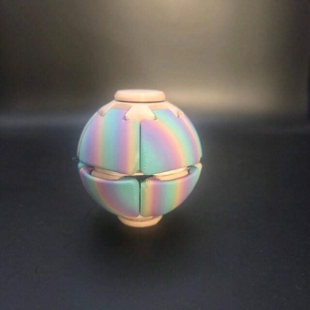 Yaylı Rulmanlı Dönen Stres Topu – 3D Baskı Fidget Oyuncak