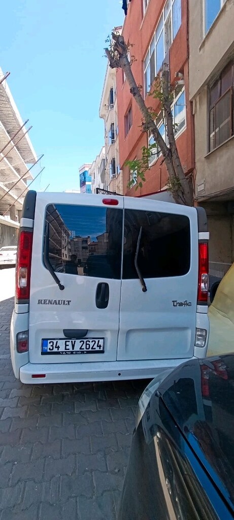 Renault trafic 2 2012 2 dCi motor - 2