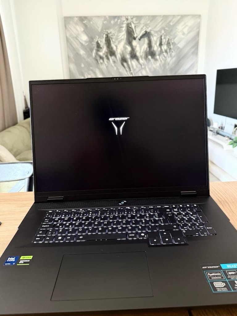 2 AYLIK KUSURSUZ ERAZER Beast 18 X1 RTX 5090 24GB Ultra 9 275HX - 5