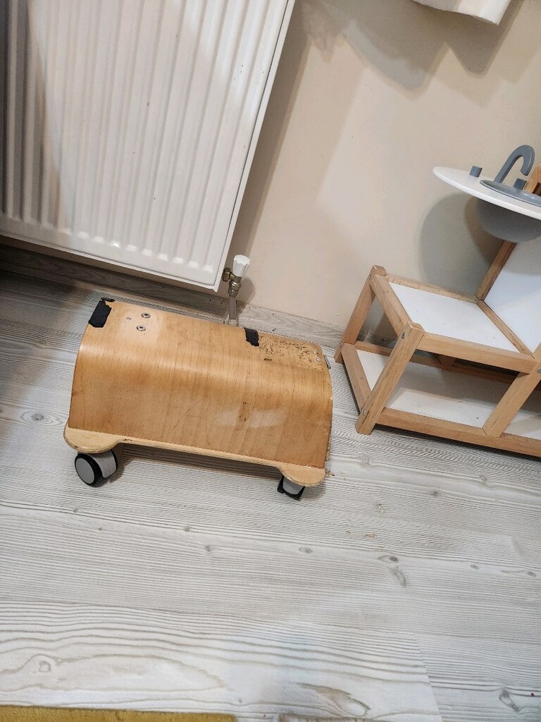 ikea masif tekerlekli yürüteç - 2
