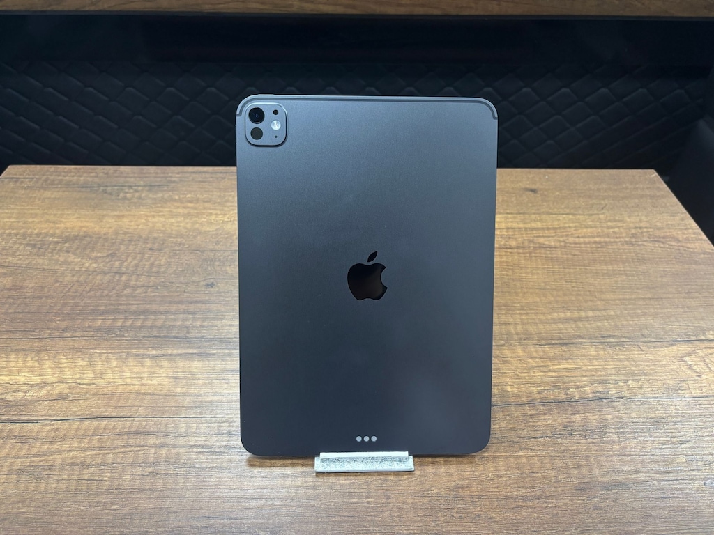 Apple iPad Pro M5 Wi-Fi 256 GB 11" MDWK4TU/A Uzay Siyahı Tablet - 2