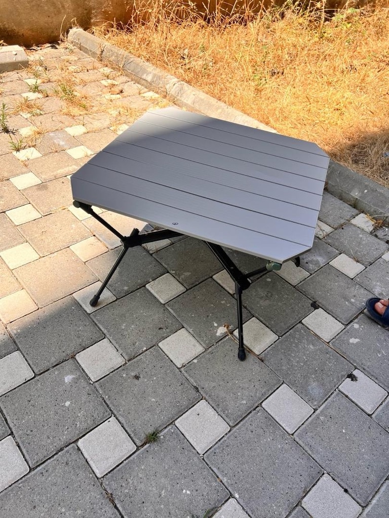 decathlon kamp masası - 2