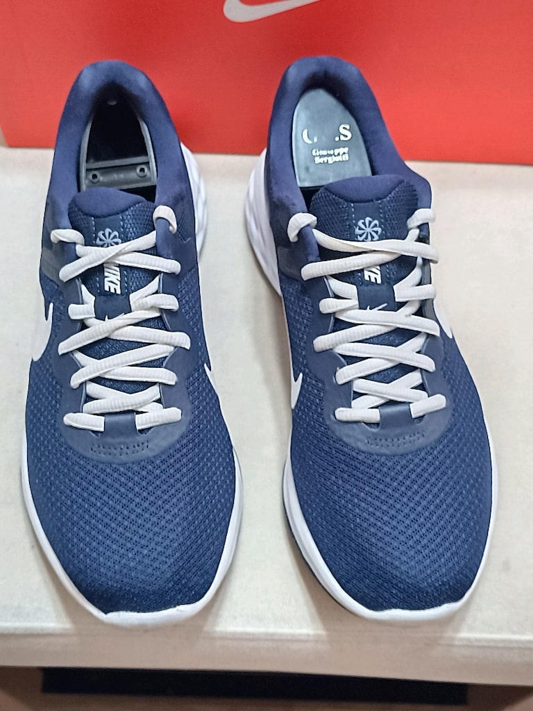 Nike Revolution 6 Orjinal sıfır gibi üründür - 8