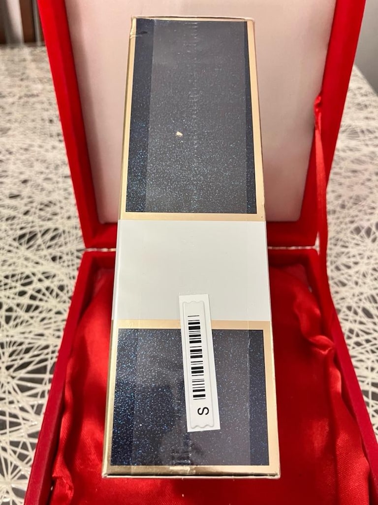 Carolina Herrera Good Girl Collector Edition.. - 2