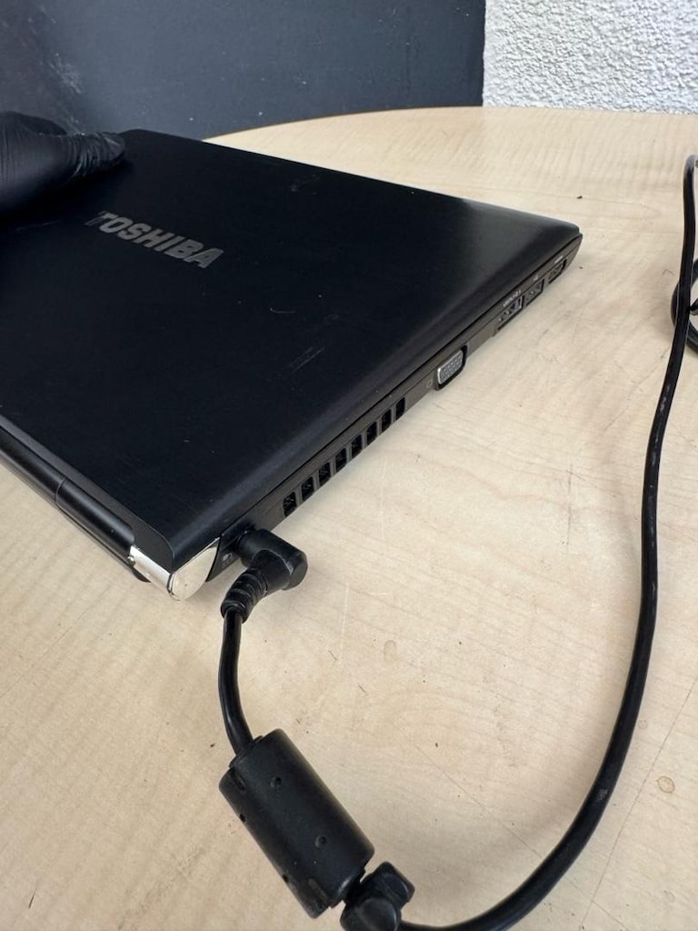 Toshiba Satellite R630 | i3 İşlemci | 4GB RAM | 13.3" Temiz Laptop - 6