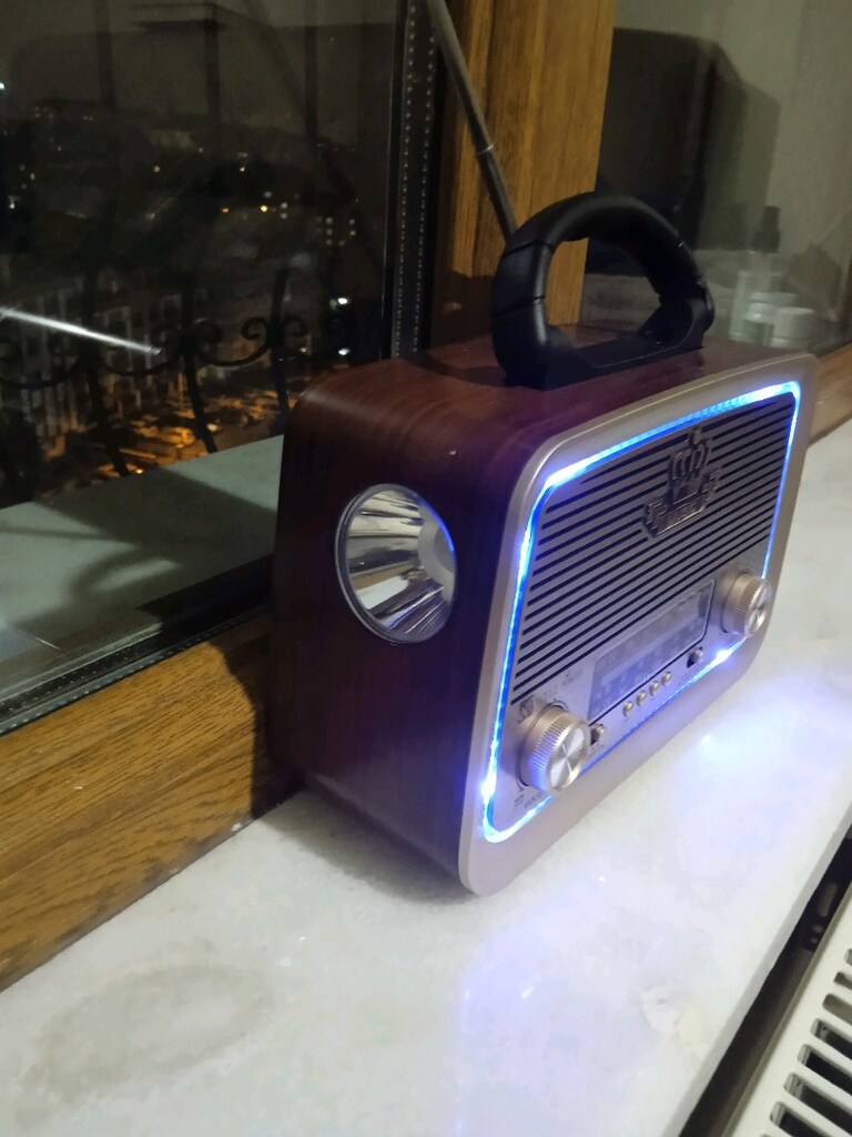 LED FLAŞ BELLEK GİRİŞLİ RADYO FENER - 2