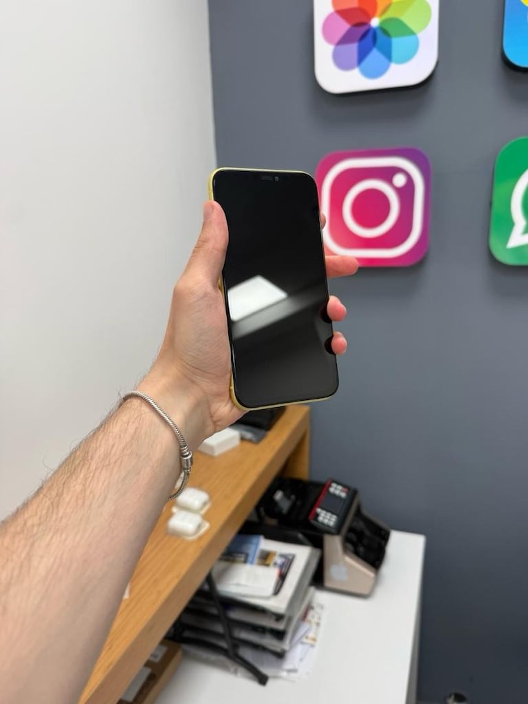 İphone 11 64 Gb Sarı 13 Ay Açık - 6