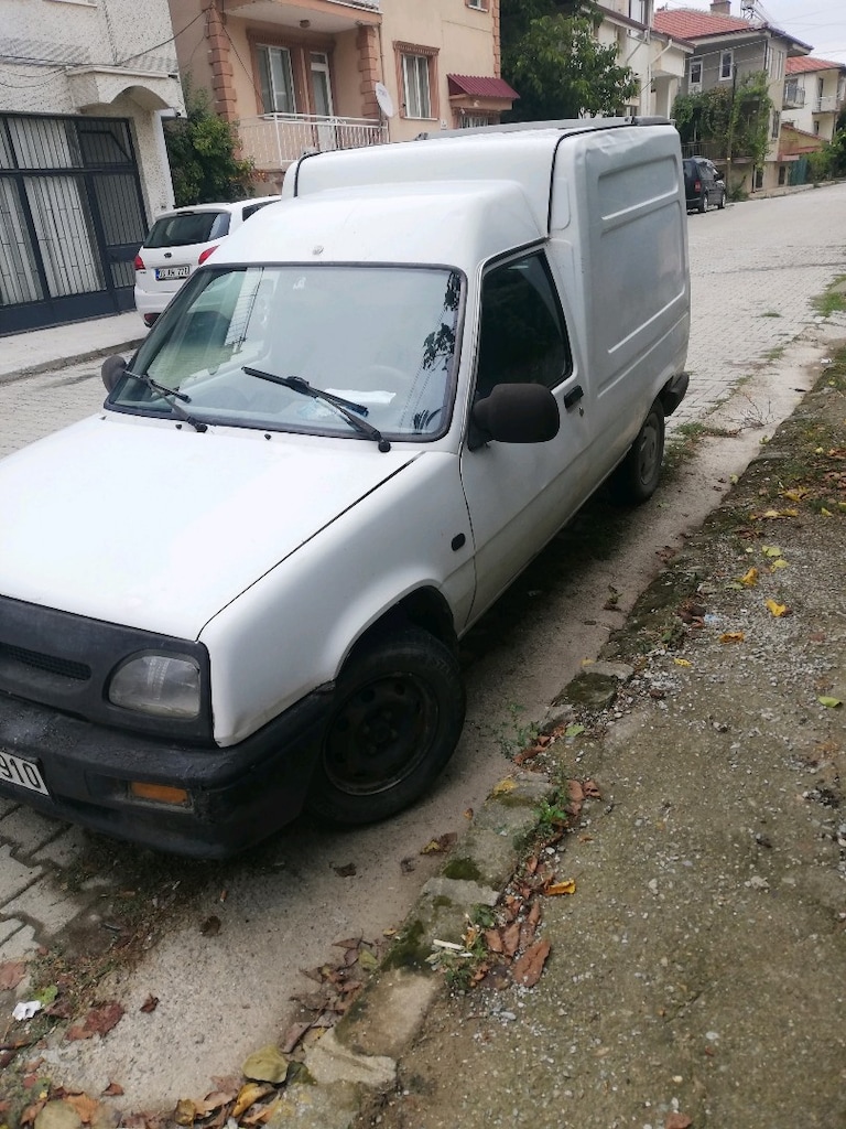 97 model Renault express 1.4 - 4