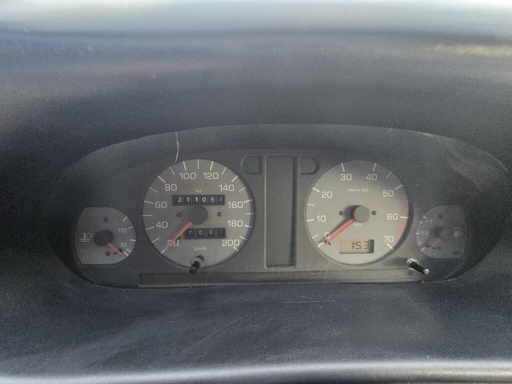 2001 Felicia - 5