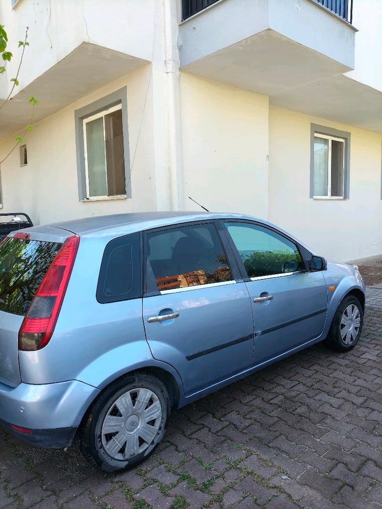 FORD FİESTA 2006 - 3