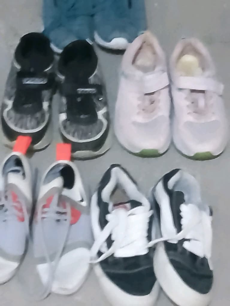 çocuk Spor ayakkabı modelleri 2 el temiz kız erkek çifti 100lira - 2
