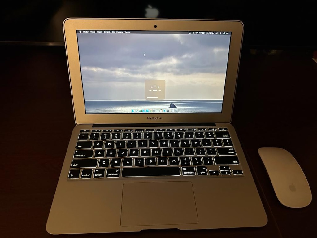 Macbook Air A1465 256gb - 2