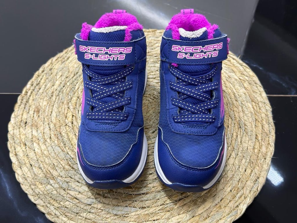 Orijinal SKECHERS waterproof 28 numara - 2