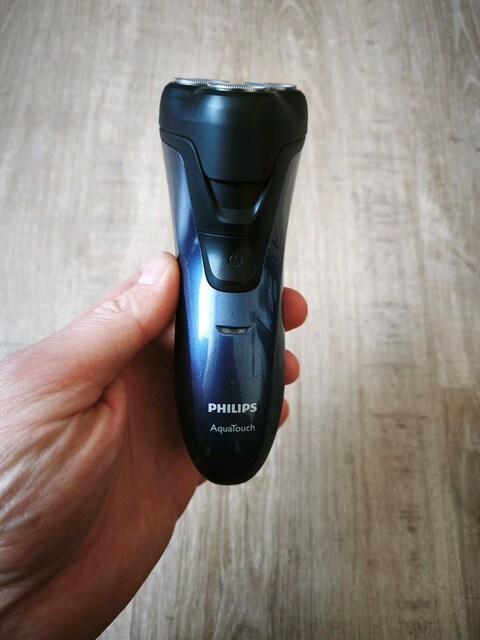 Philips aquatouch traş makinesi
