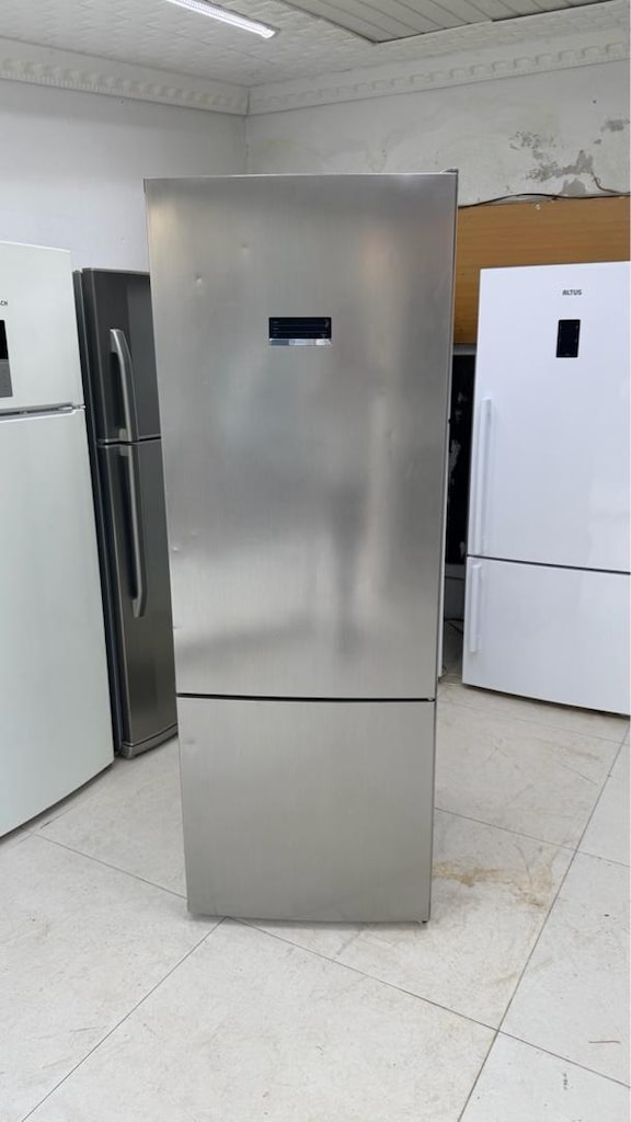 Bosch 505 LT No-Frost Buzdolabı – Orijinal, Hiç Tamir Görmemiş - 2