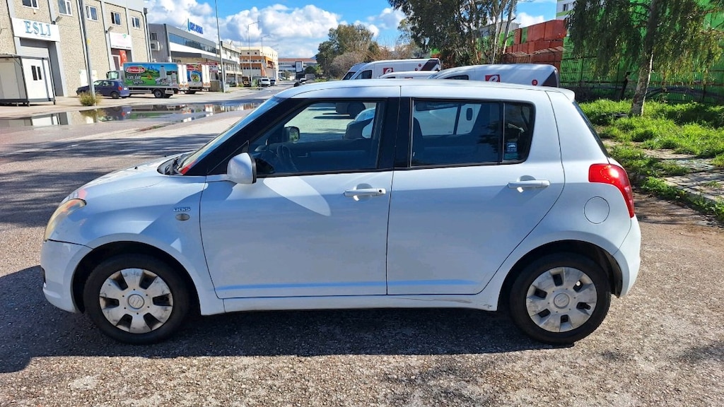 Suzuki Swift 1.3 ddis - 10