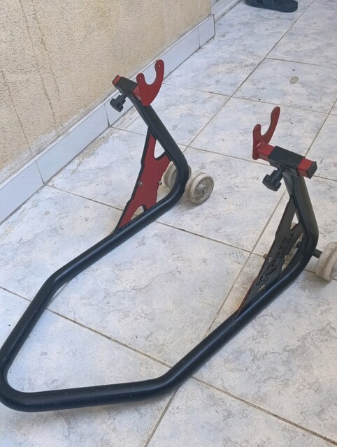 Motorsiklet Sehpası