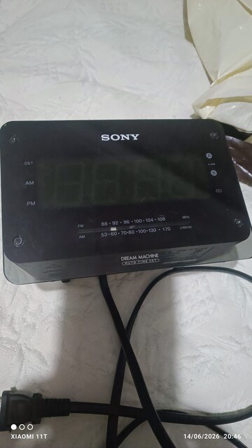 PARÇA NİYETİNE-SONY DREAM MACHİNE ALARMLI RADYO