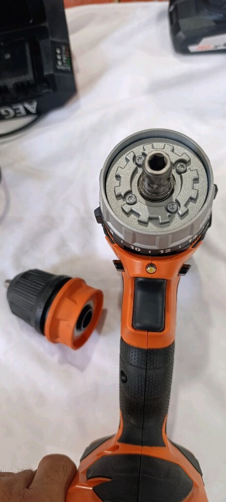 AEG sarzlı matkap 18v - 5