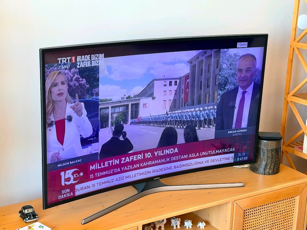 SAMSUNG TV - 6