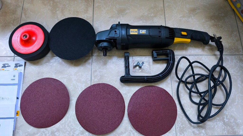 CAT DX38 1400W 180MM DEVİRLİ PROFESYONEL POLİSAJ MAKİNESİ - 4
