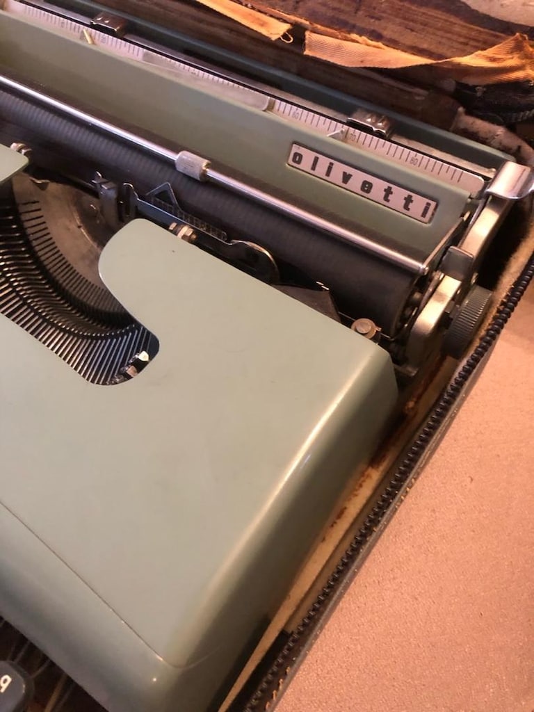 İtalyan Olivetti Pluma 22 Damgalı Antika Daktilo - 5