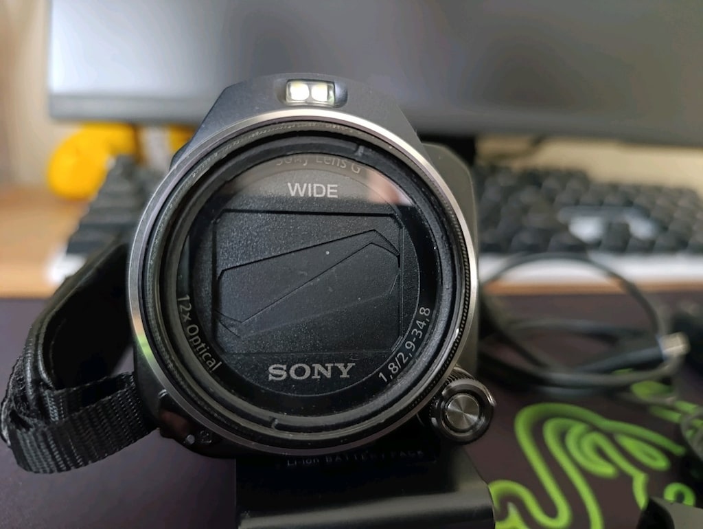 Temiz Tam Takım Sony HDR-PJ810 1080p HD Video Kamerası Donanımlı - 5