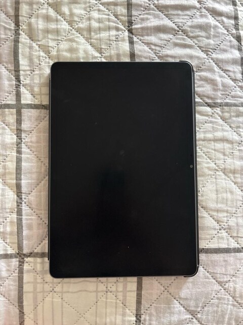 sıfır ayarında çok az kullanılmış tablet