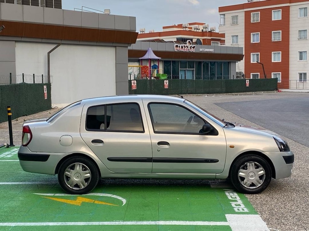 2005 CLIO 1.4 alize benzin& LPG - 10