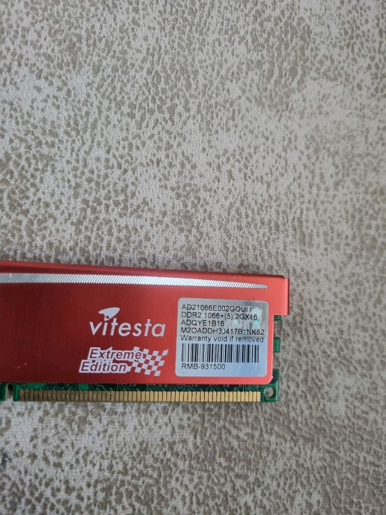 SATILIK ADATA DDR2 1066 2 GB REM - 2