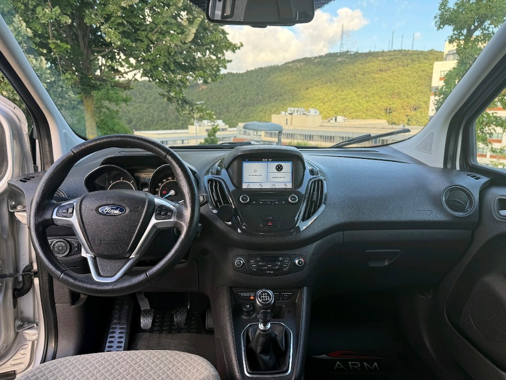 Ford Courier 2019 Değişensiz Boyasız 47000 km temiz Fatura Kesilecek - 17