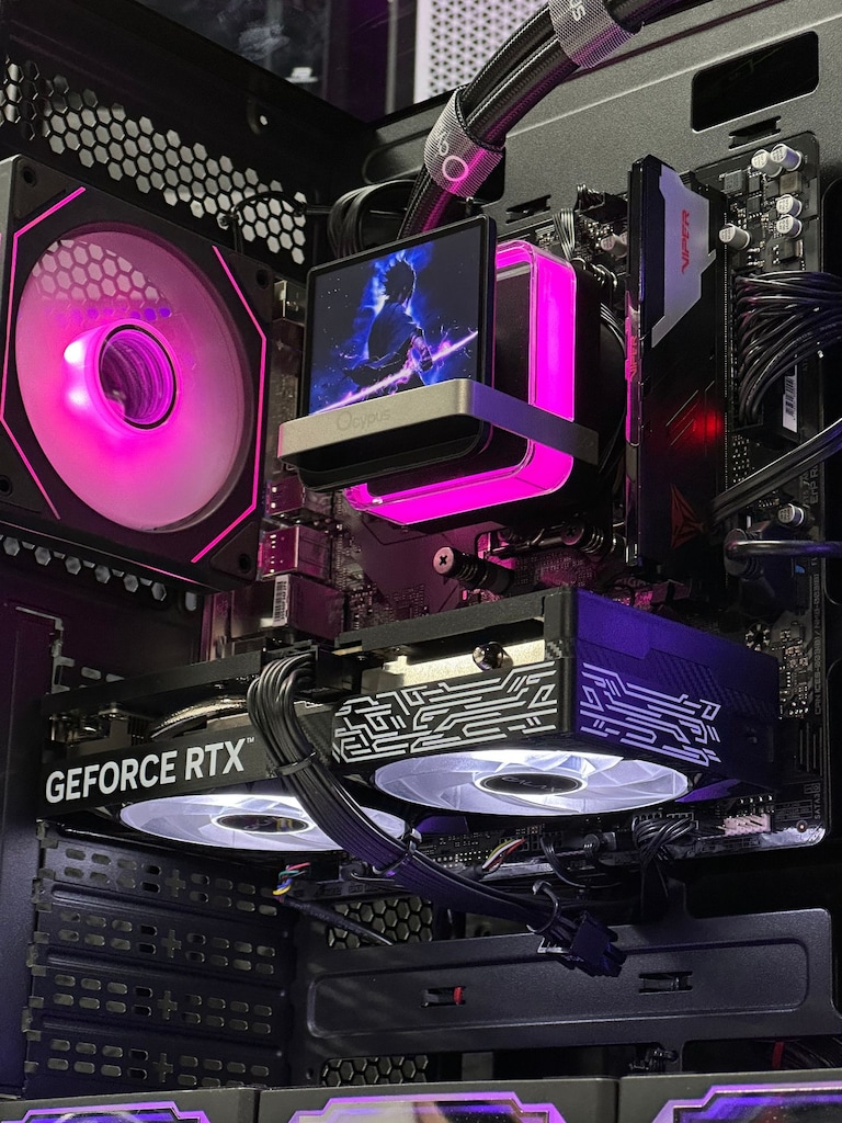 Ryzen 7 7800X3D - RTX 5060 8GB - 16GB RAM - 1TB M.2 SSD - 7
