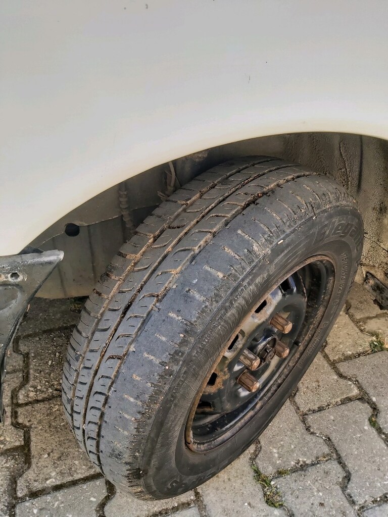 Hyundai Excel GLS 92 - 8