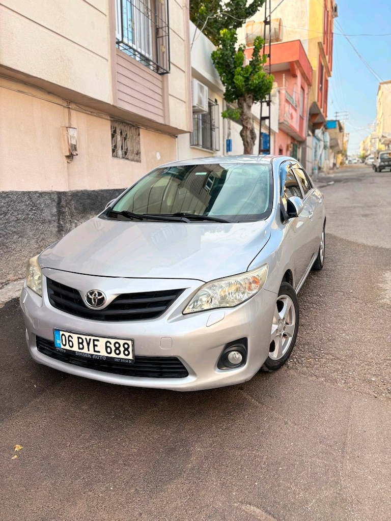 2012 TOYOTA COROLLA - 9