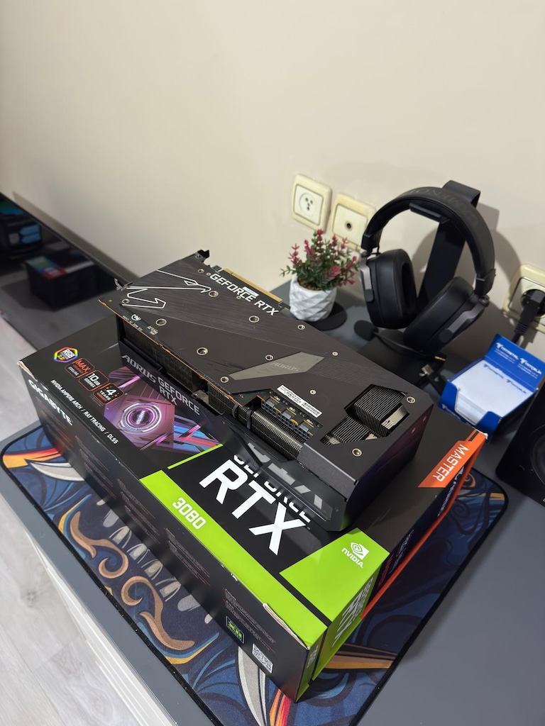 GIGABYTE RTX 3080 AORUS MASTER 10GB GDDR6X 320Bit Ekran Kartı - 4
