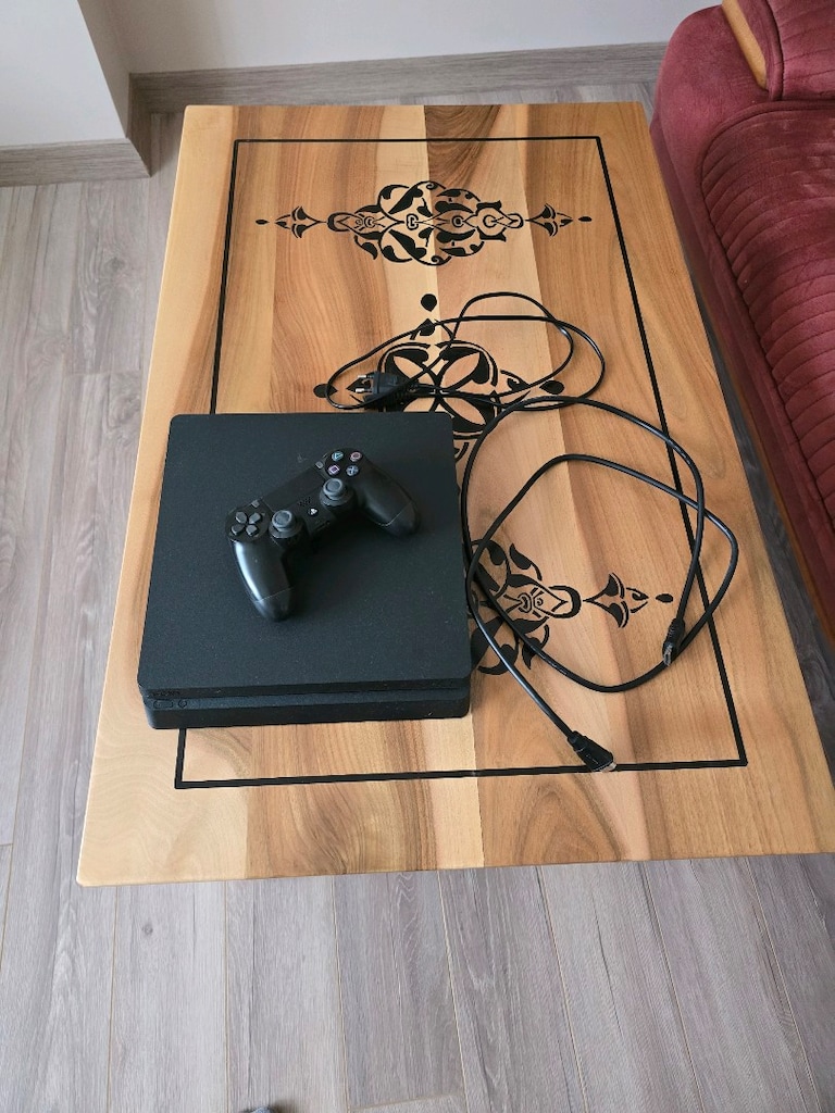 Aile Evimde Kalan 3 yıldır hiç dokunulmamiş PS4 Slim 500GB - 5