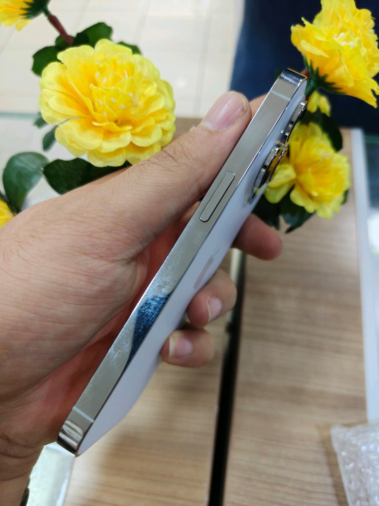 İPHONE 14 PRO COK TEMİZ - 4