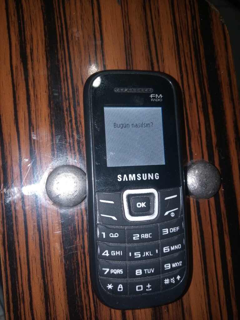Samsung 1205 y tuşlu tertemiz telefon - 2