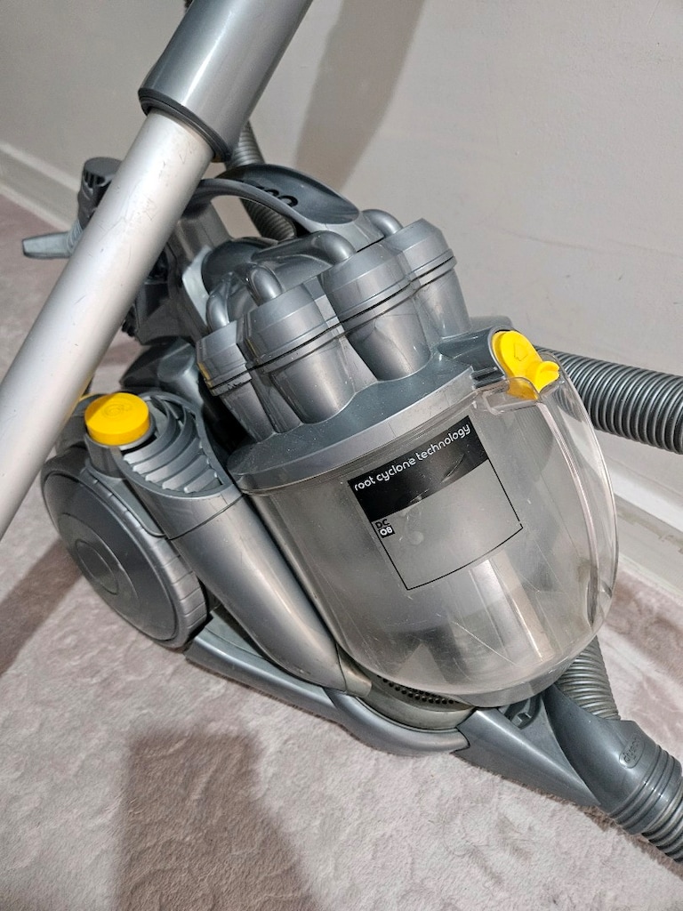 Dyson DC08 Root Cyclone Technology Elektrikli Süpürge - Çok iyi dur - 3