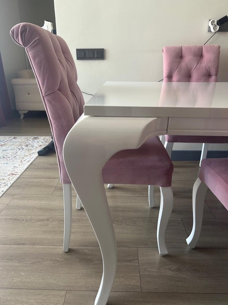Kapitone Pembe Kadife & Parlak Beyaz Yemek Masası Seti - 5