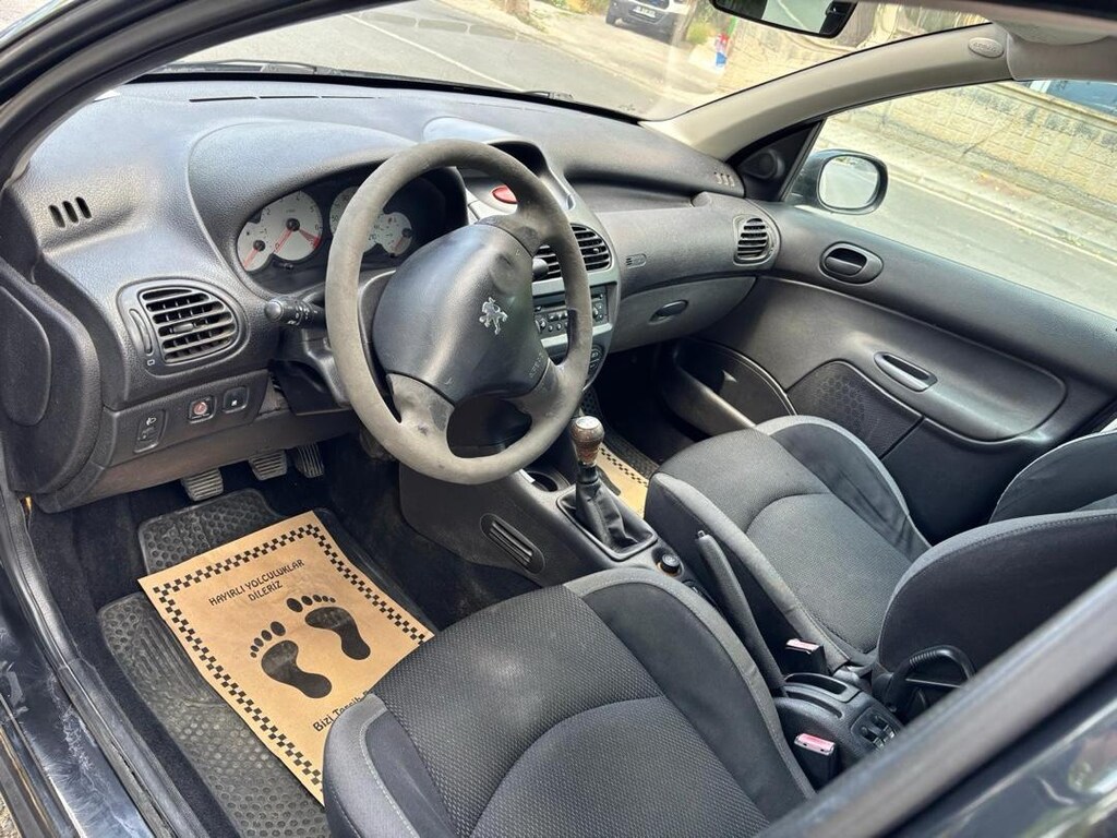 SAHİBİNDEN 2006 MODEL PEUGEOT 206 FELİNE 1.4 BENZİNLİ MANUEL HATASIZ - 2