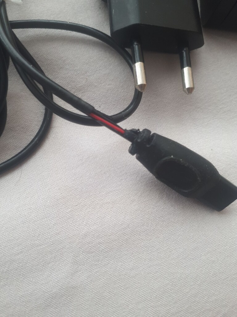 Philips 15V HQ8505 tıraş makinesi şarj adaptörü orjinal açıklama bakın - 2